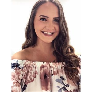 Meet your posher, Steph!